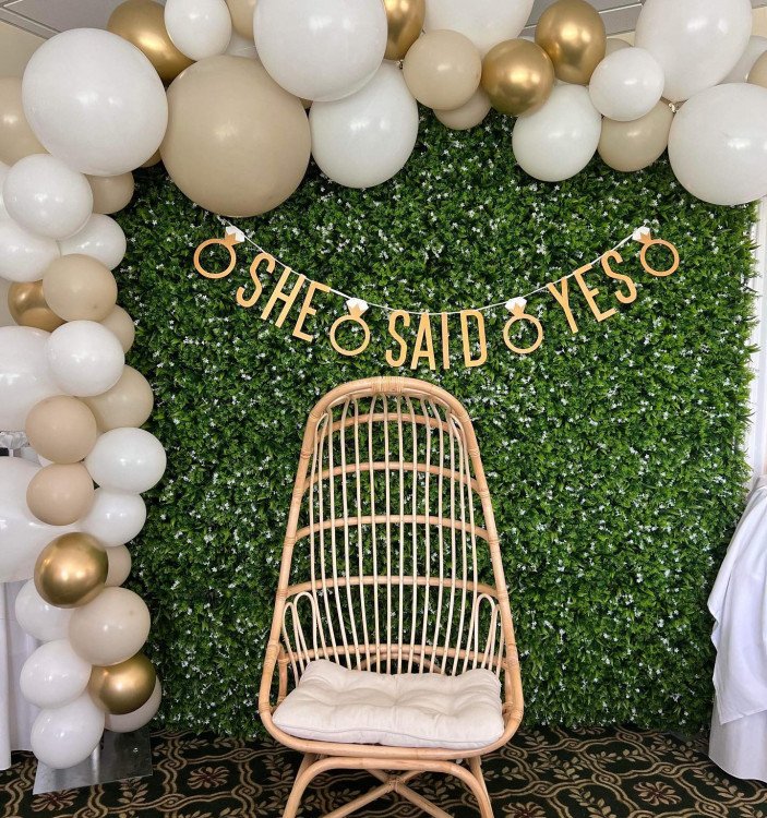 8ft x 8ft Grass Wall Premier Party Rental