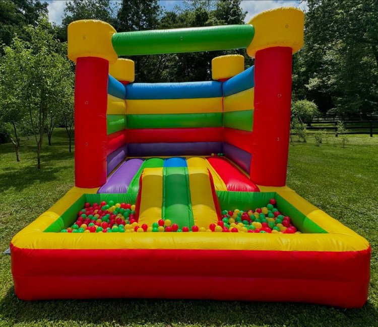 Rainbow Bounce with Large Ballpit