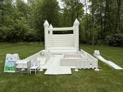 IMG 4683 1747954076 White Luxury SoftPlay w/ Large Bounce