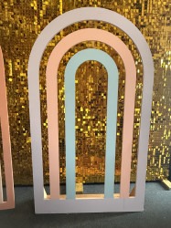 6ft Rainbow Arch Wall