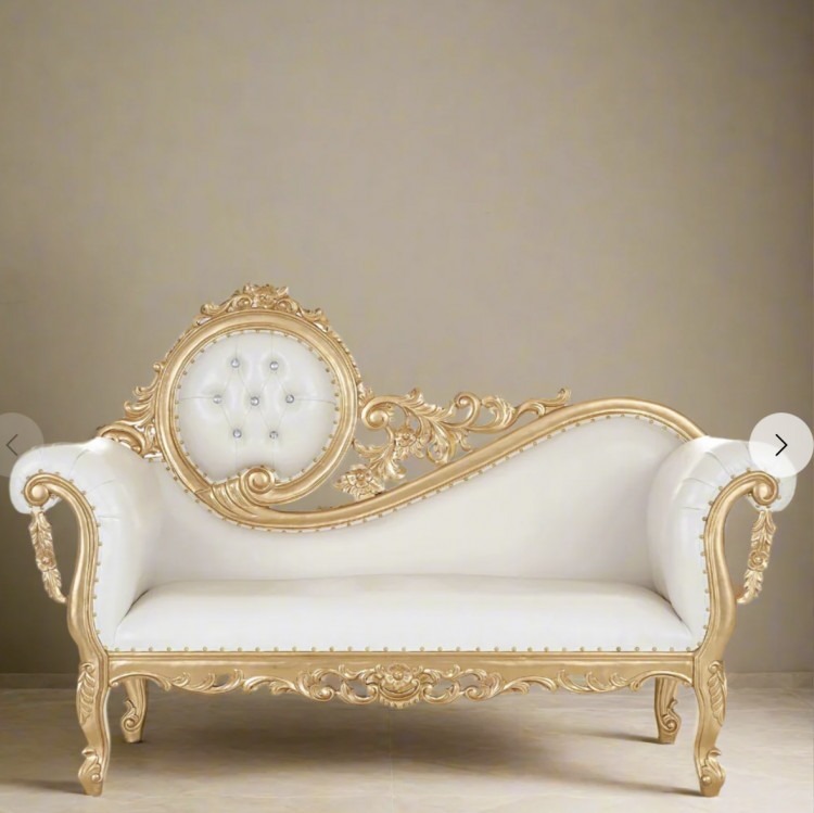 Royal Chair Lounge