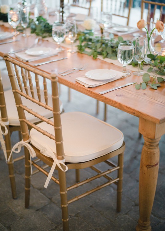 Gold Elegant Chiavari Chairs Gold Elegant Chiavari Chairs